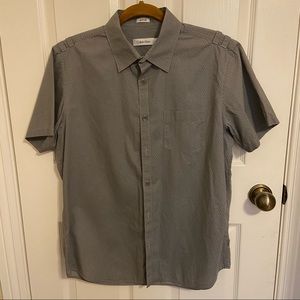 Men’s Calvin Klein Casual Dress Shirt Size M